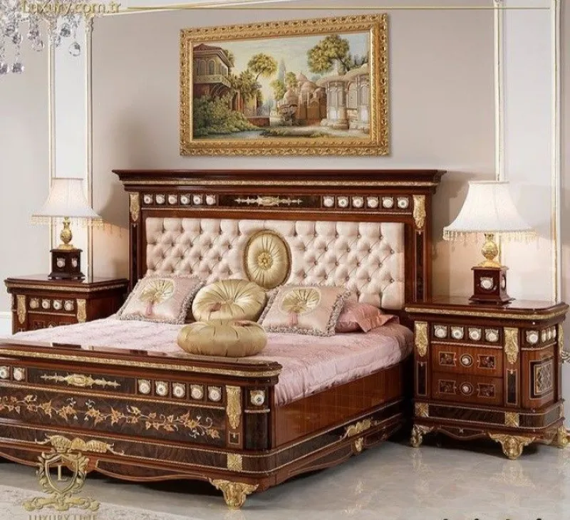 Imperial Heritage Wooden Bed